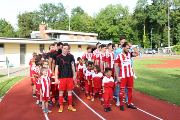Eröffnungsspiel Platz 1
