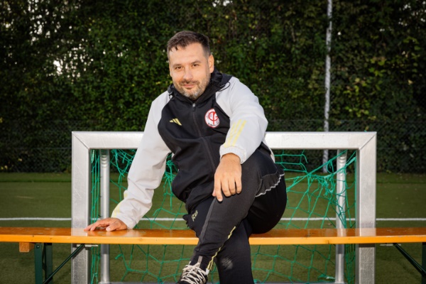 💯 100 Spiele als Trainer der 1. Mannschaft – Danke, Rade! ❤️🤍 💯 100 Spiele als Trainer der 1. Mannschaft – Danke, Rade! ❤️🤍