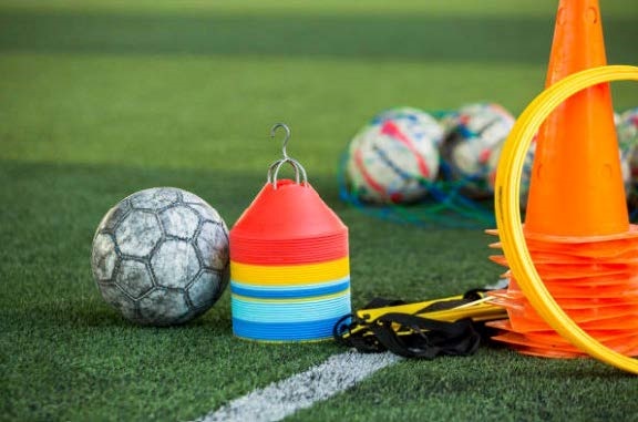 SPENDENAKTION – ⚽ Ein Team – eine Ausrüstung. Eure Hilfe zählt!